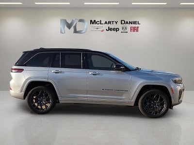 2026 Jeep Grand Cherokee GRAND CHEROKEE SUMMIT 4X4