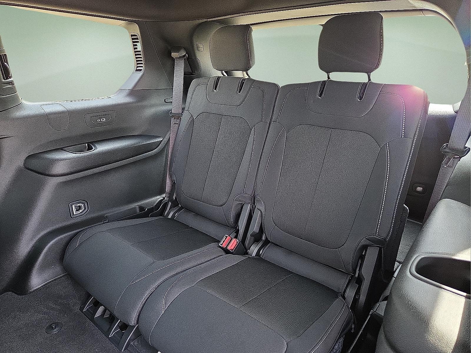 2025 Jeep Grand Cherokee GRAND CHEROKEE L LAREDO X 4X4