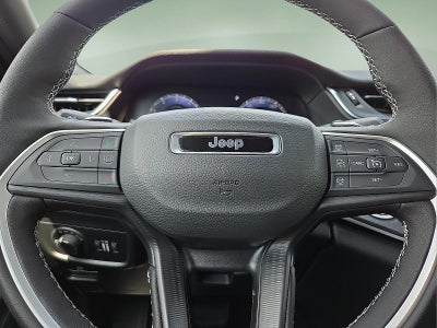 2025 Jeep Grand Cherokee GRAND CHEROKEE L LAREDO X 4X4