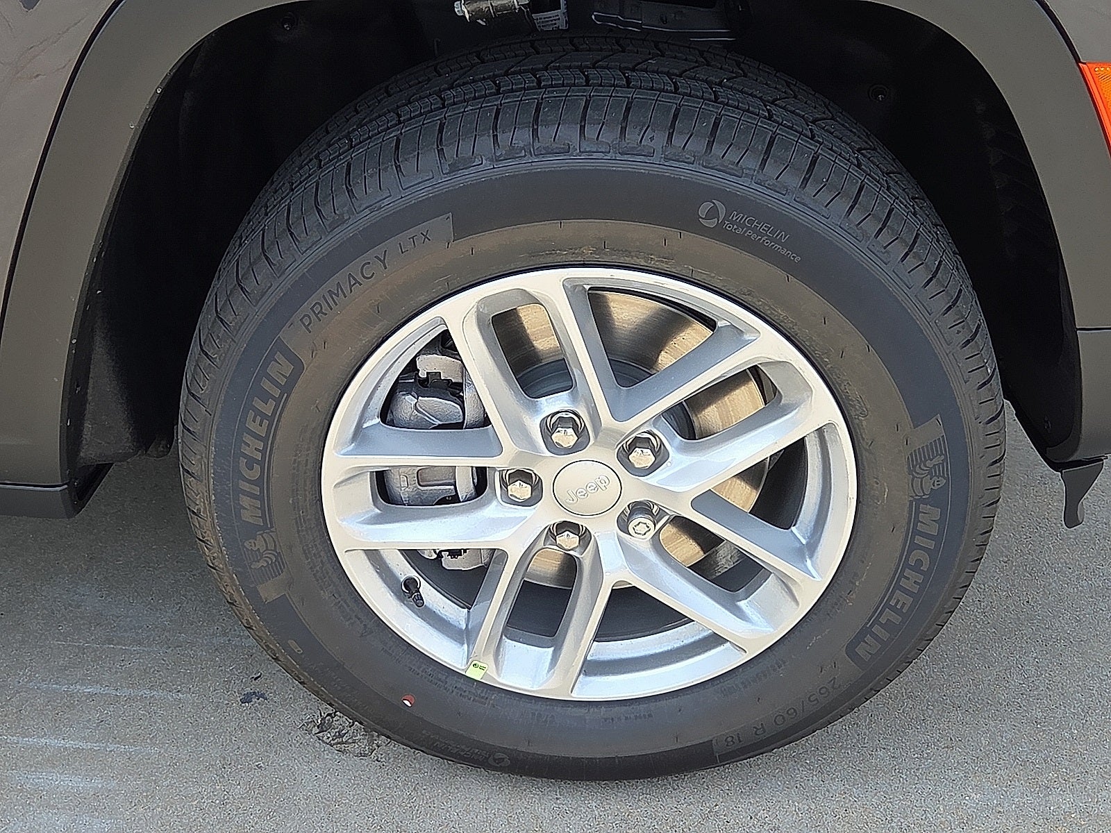 2025 Jeep Grand Cherokee GRAND CHEROKEE L LAREDO X 4X4