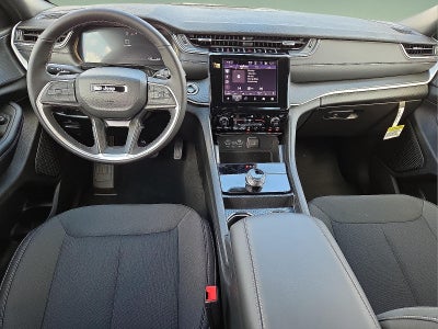 2025 Jeep Grand Cherokee GRAND CHEROKEE L LAREDO X 4X4