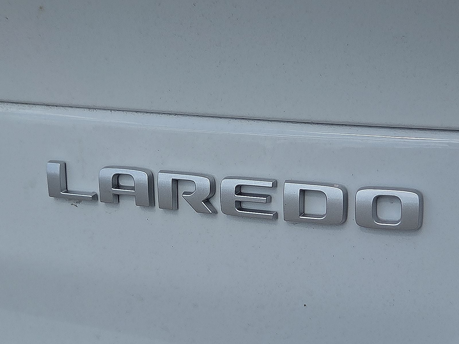 2025 Jeep Grand Cherokee GRAND CHEROKEE L LAREDO X 4X4
