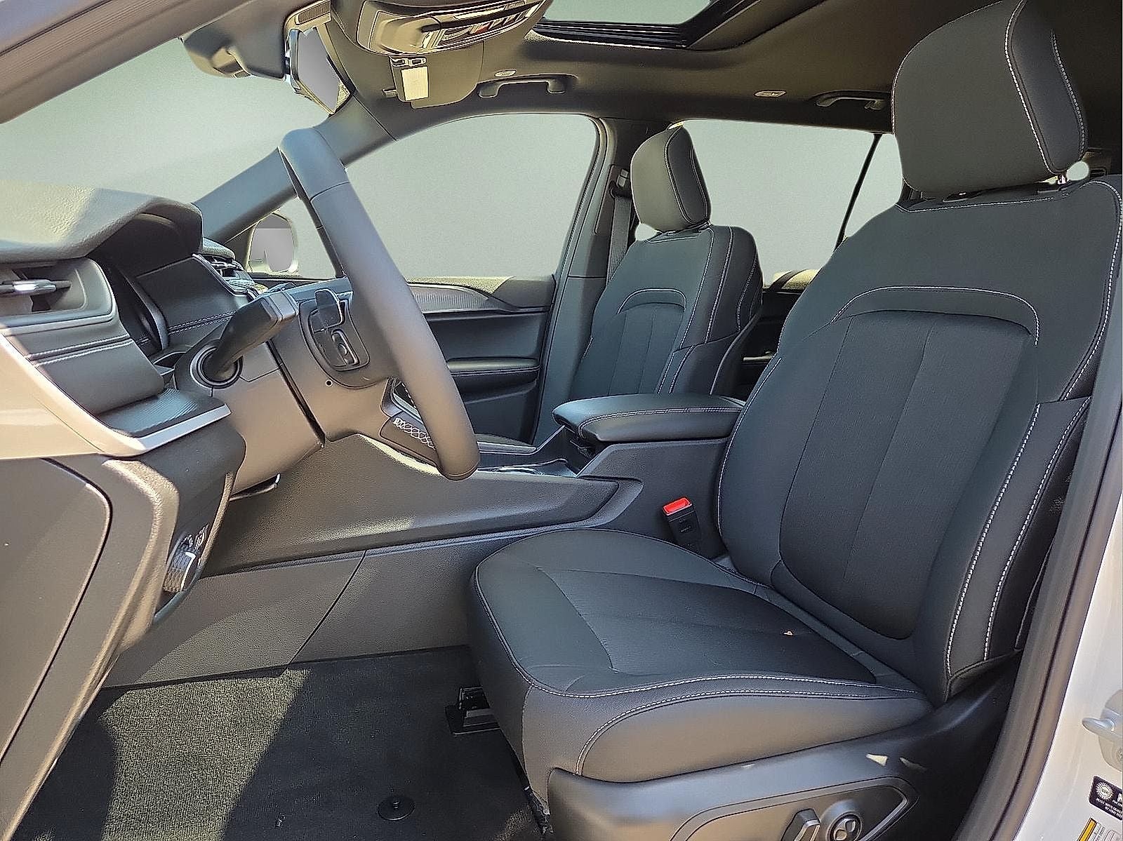 2025 Jeep Grand Cherokee GRAND CHEROKEE L LAREDO X 4X4