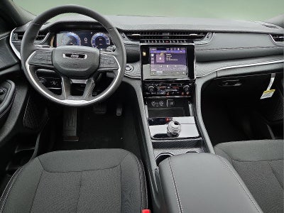 2025 Jeep Grand Cherokee GRAND CHEROKEE L LAREDO X 4X4