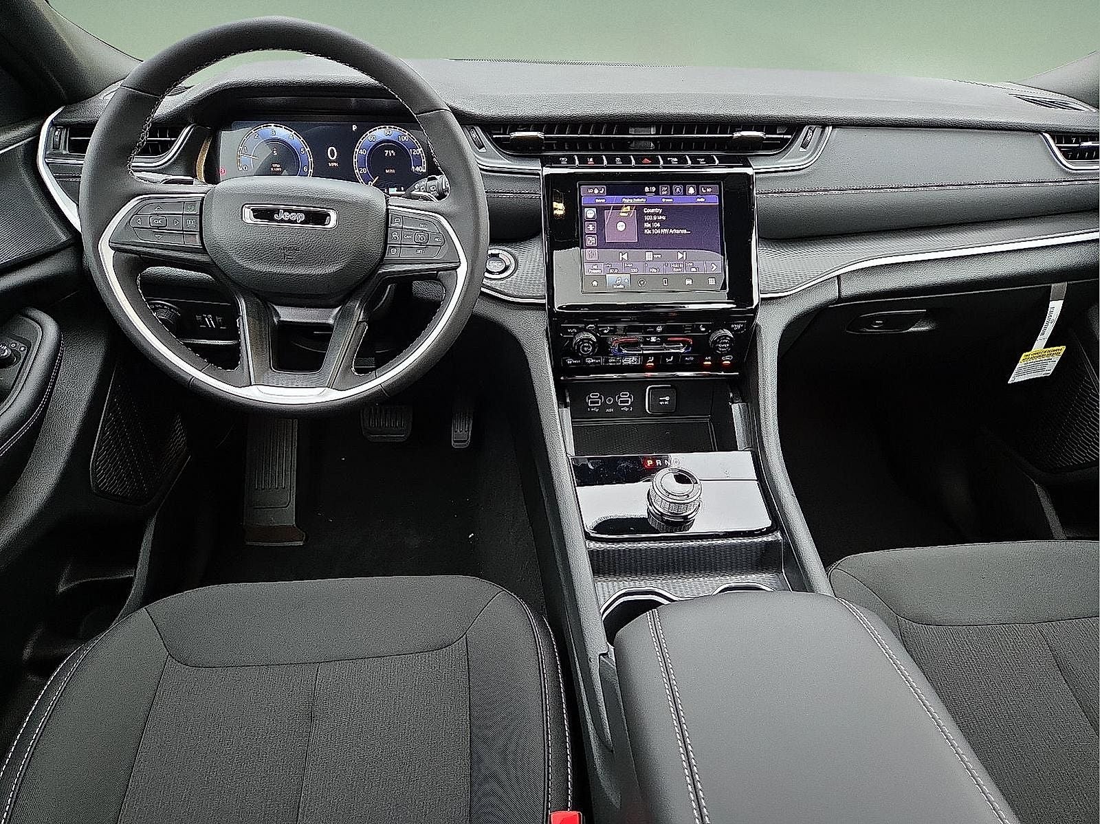 2025 Jeep Grand Cherokee GRAND CHEROKEE L LAREDO X 4X4