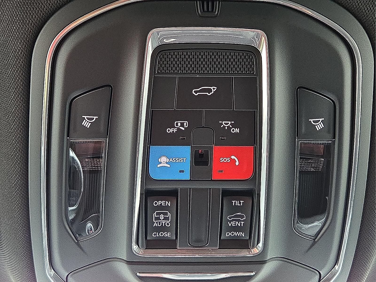 2025 Jeep Grand Cherokee GRAND CHEROKEE L LAREDO X 4X4