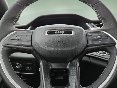 2025 Jeep Grand Cherokee GRAND CHEROKEE L LAREDO X 4X4