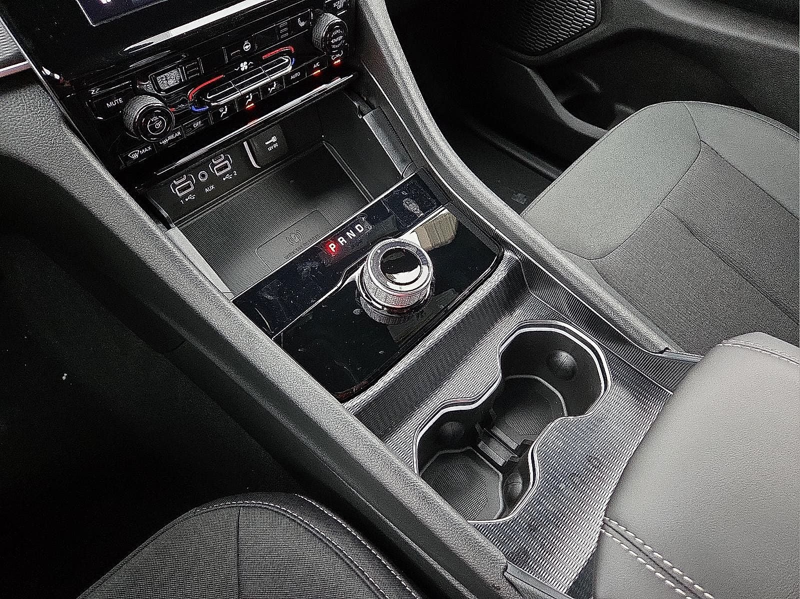 2025 Jeep Grand Cherokee GRAND CHEROKEE L LAREDO X 4X4