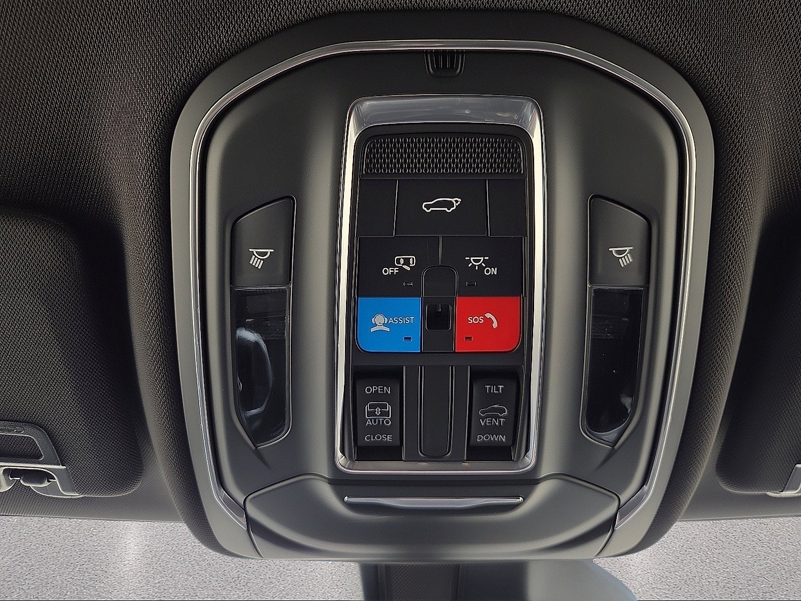2027 Jeep Grand Cherokee L GRAND CHEROKEE L LAREDO ALTITUDE 4X4