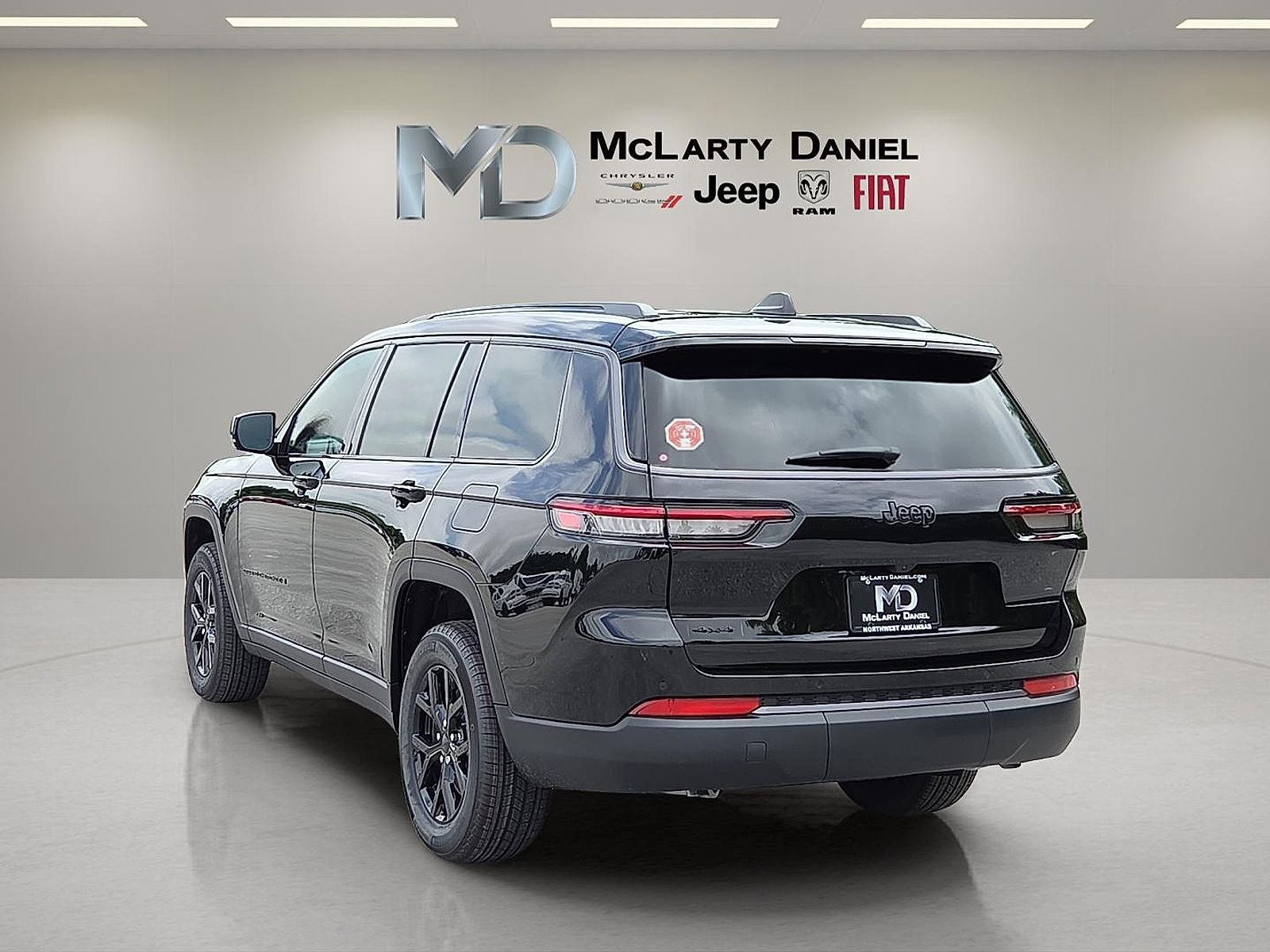 2026 Jeep Grand Cherokee GRAND CHEROKEE L LAREDO ALTITUDE 4X4