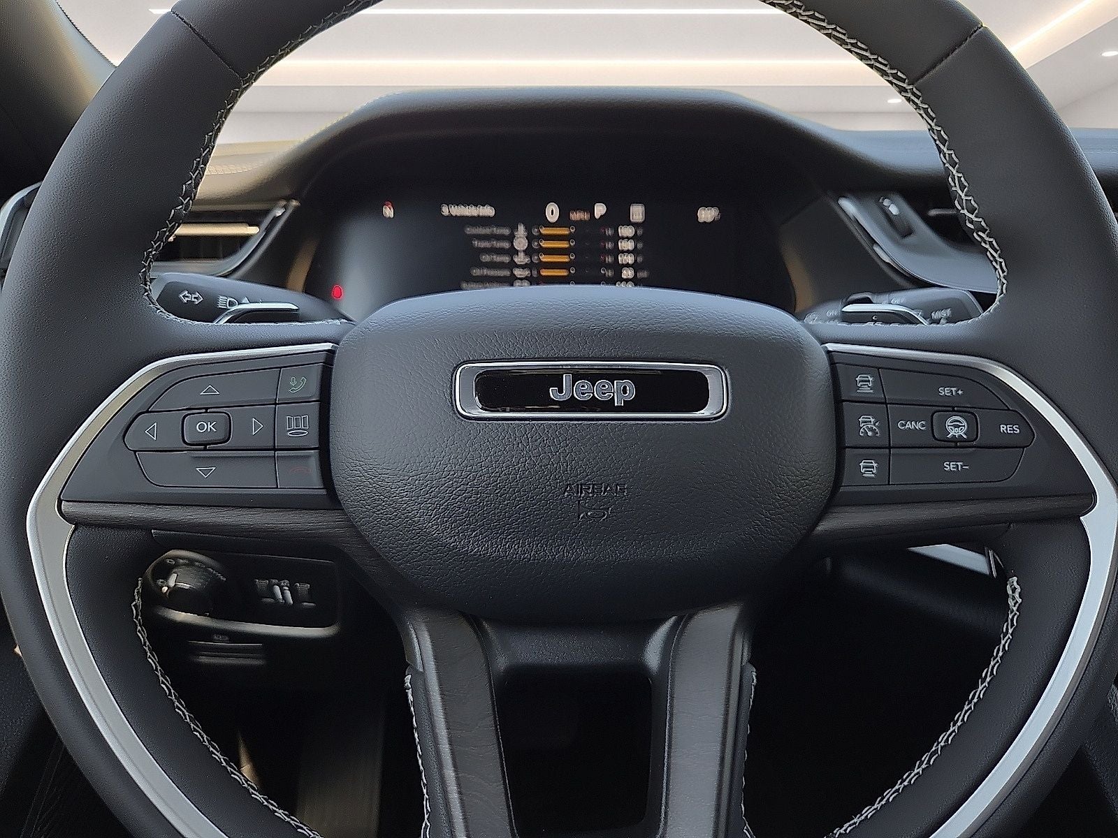 2027 Jeep Grand Cherokee L GRAND CHEROKEE L LAREDO ALTITUDE 4X4