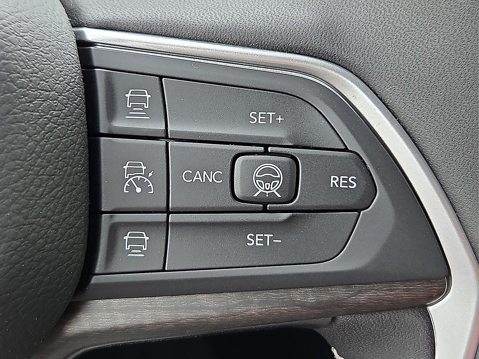 2026 Jeep Grand Cherokee GRAND CHEROKEE L LAREDO ALTITUDE 4X4