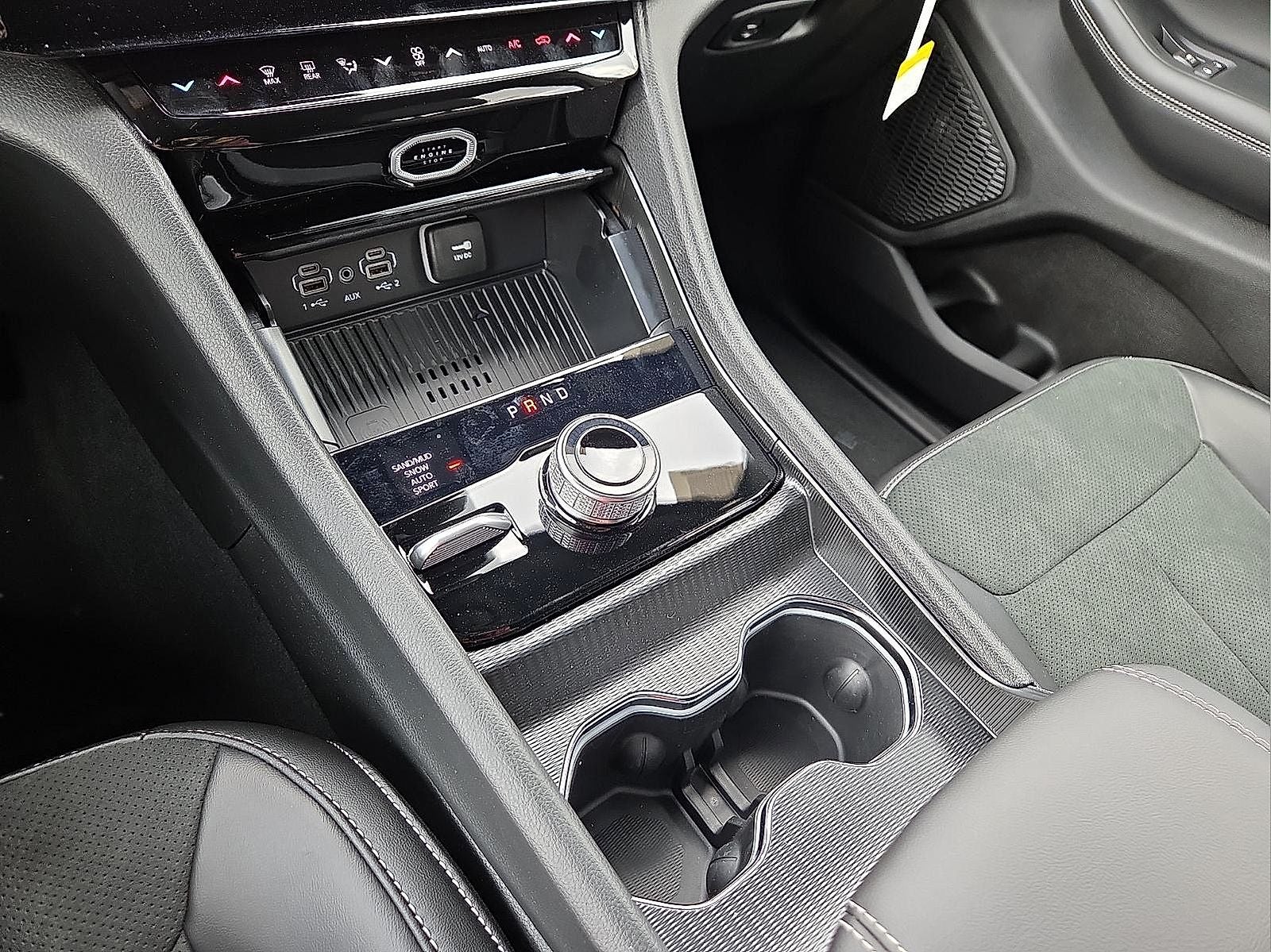 2026 Jeep Grand Cherokee GRAND CHEROKEE L LAREDO ALTITUDE 4X4