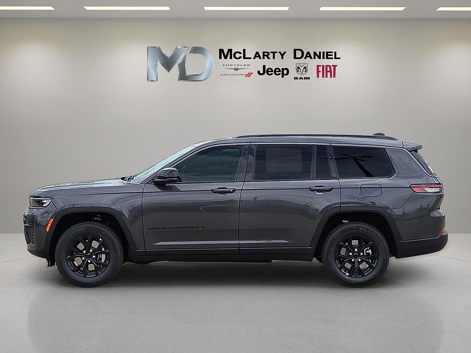 2026 Jeep Grand Cherokee GRAND CHEROKEE L LAREDO ALTITUDE 4X4