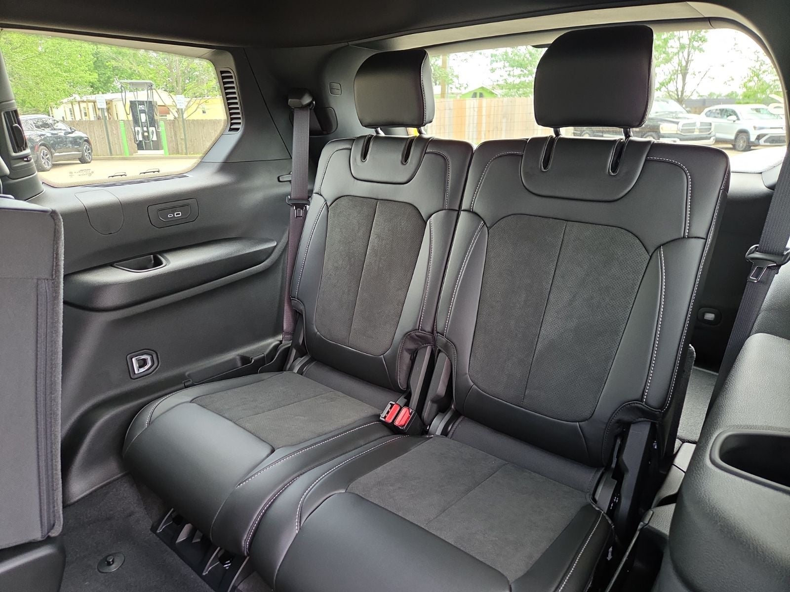 2026 Jeep Grand Cherokee GRAND CHEROKEE L LAREDO ALTITUDE 4X4