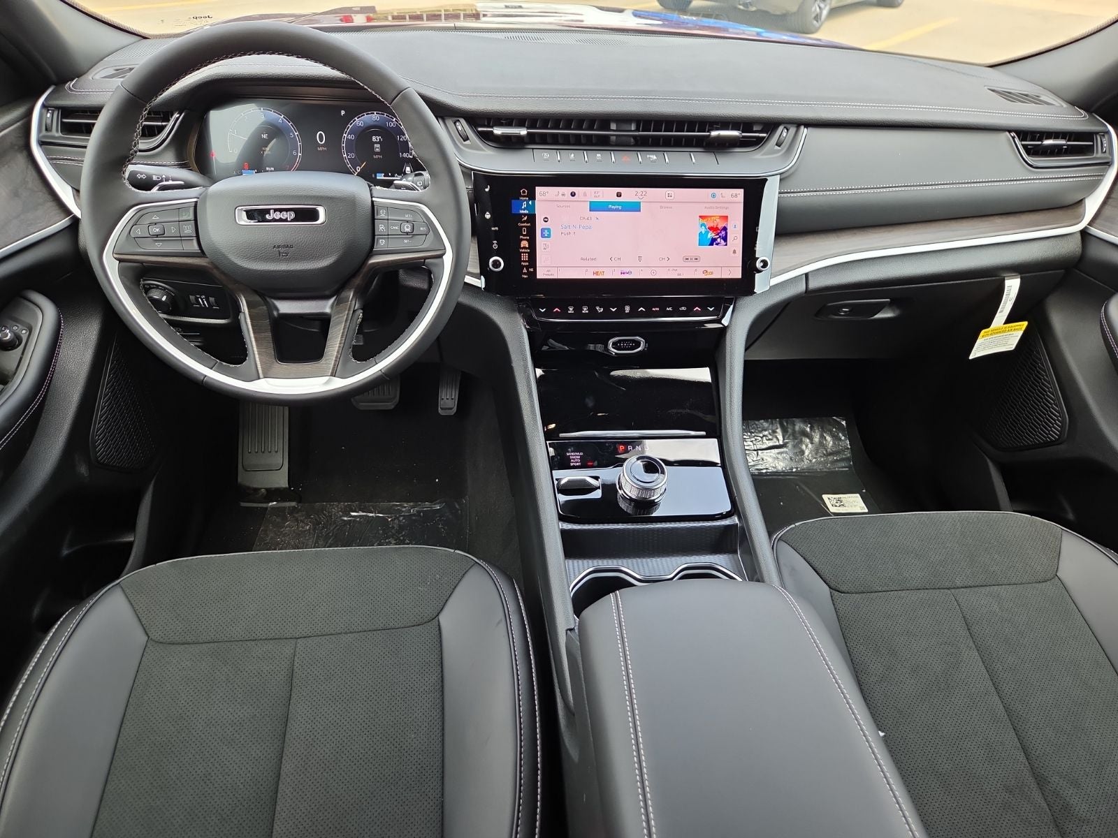 2026 Jeep Grand Cherokee GRAND CHEROKEE L LAREDO ALTITUDE 4X4