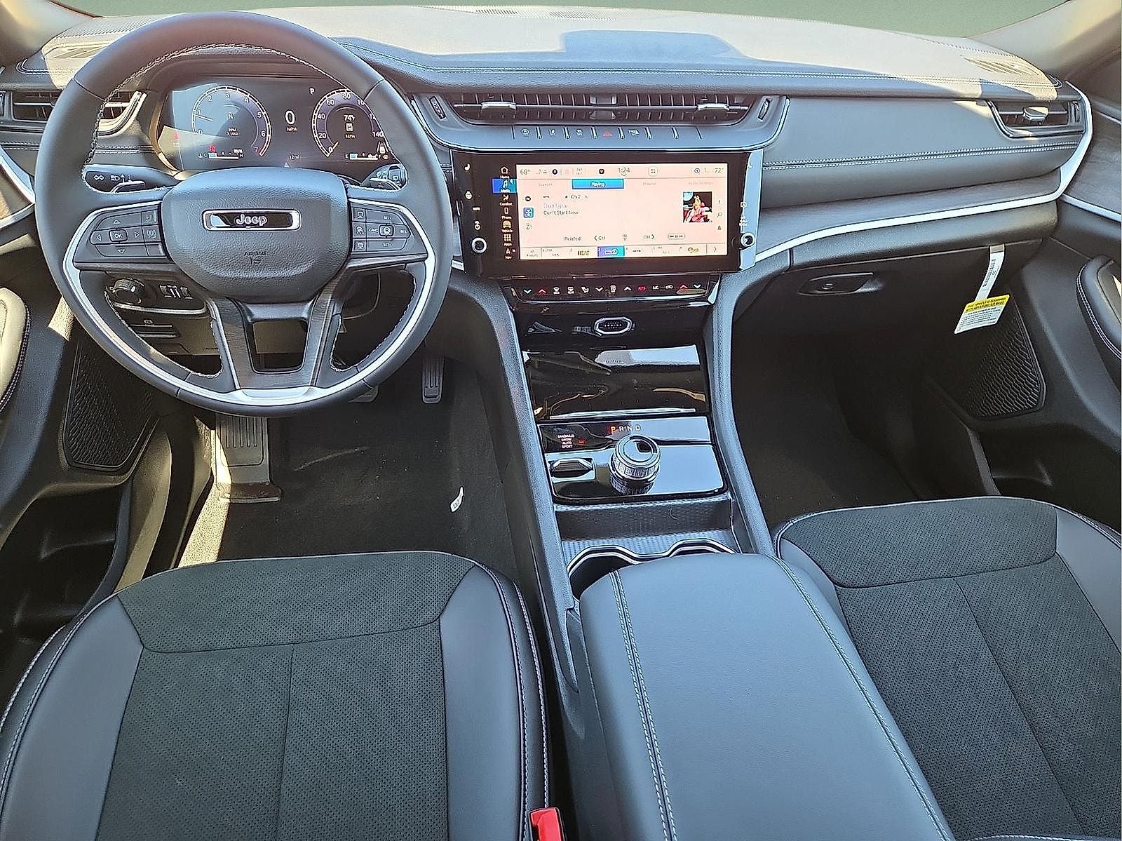 2026 Jeep Grand Cherokee GRAND CHEROKEE L LAREDO ALTITUDE 4X4