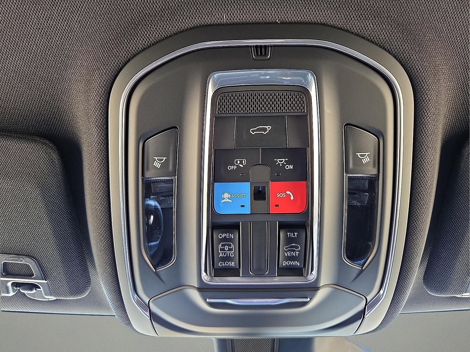 2026 Jeep Grand Cherokee GRAND CHEROKEE L LAREDO ALTITUDE 4X4