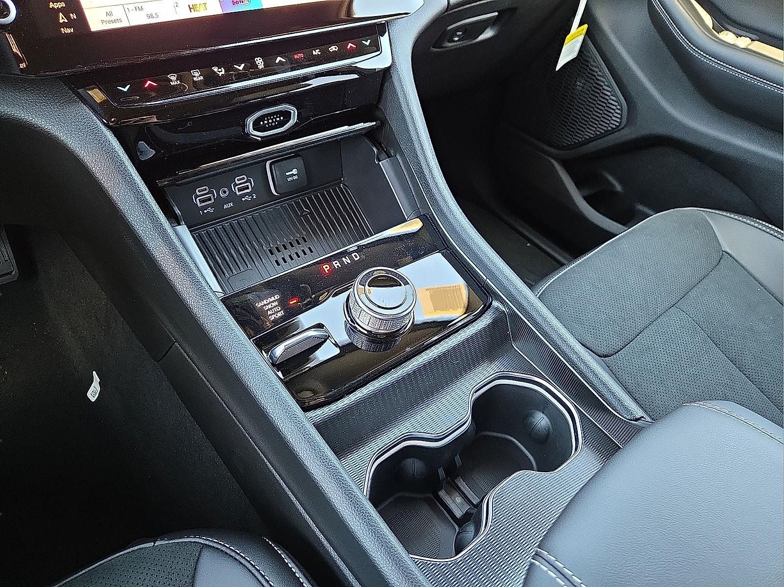 2026 Jeep Grand Cherokee GRAND CHEROKEE L LAREDO ALTITUDE 4X4