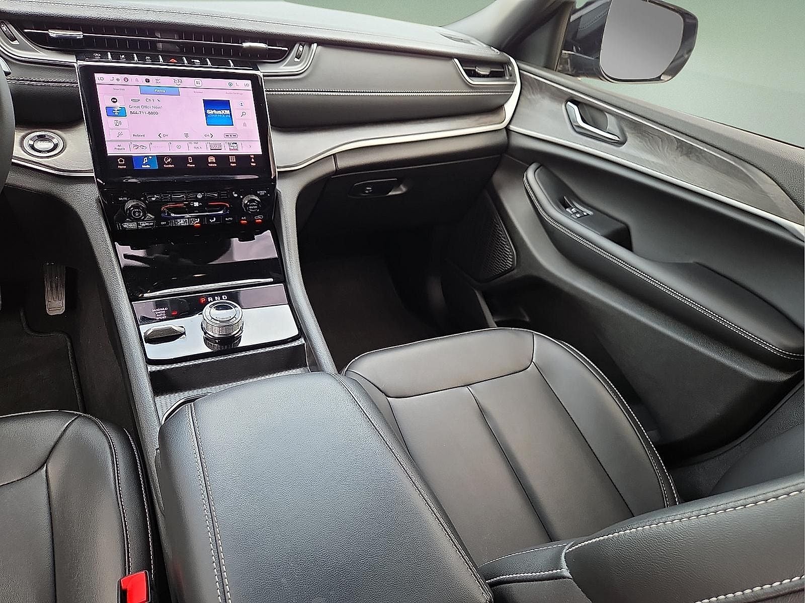 2025 Jeep Grand Cherokee L Limited 4x4