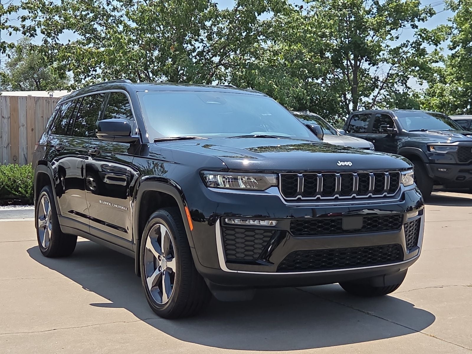 2026 Jeep Grand Cherokee L Limited 4x4