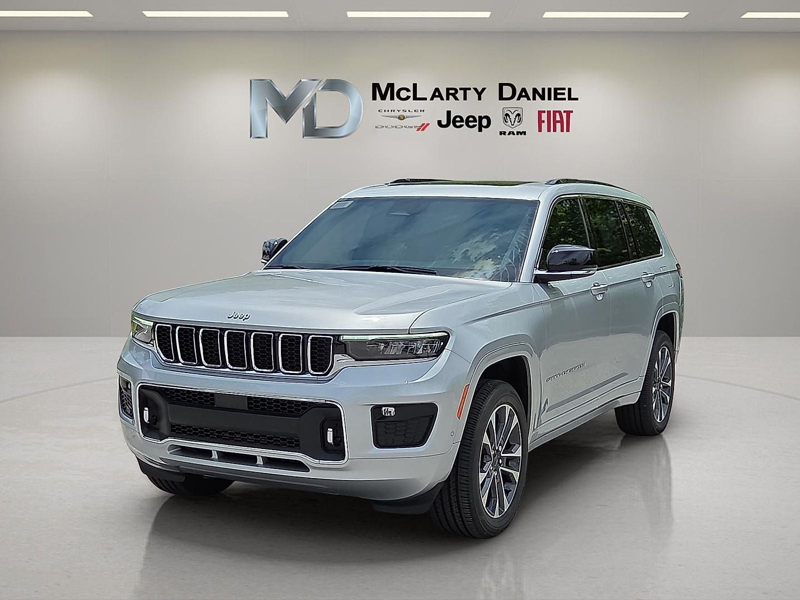 2025 Jeep Grand Cherokee GRAND CHEROKEE L OVERLAND 4X4