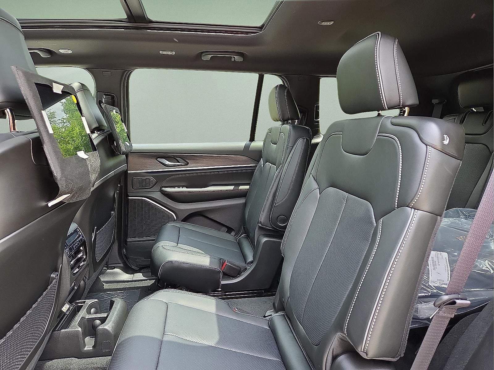 2025 Jeep Grand Cherokee GRAND CHEROKEE L OVERLAND 4X4