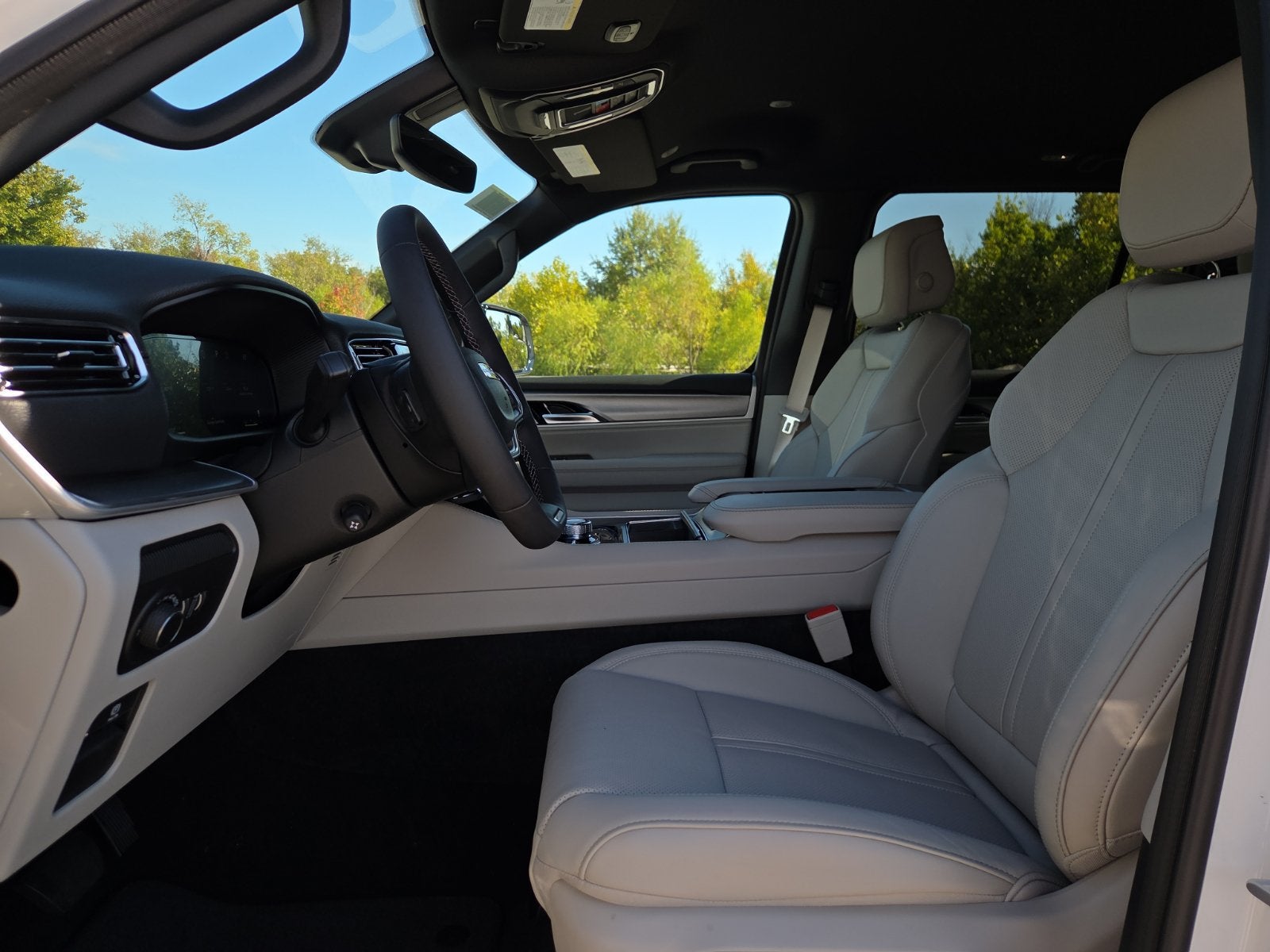 2027 Jeep Grand Wagoneer L GRAND WAGONEER LONG WHEELBASE 4X4