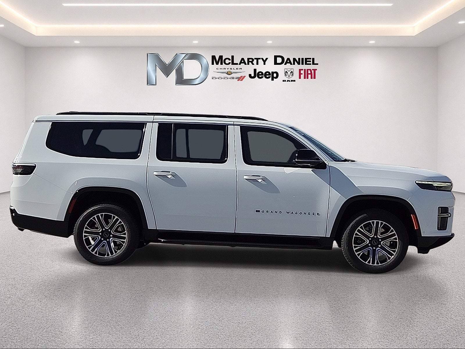 2027 Jeep Grand Wagoneer L GRAND WAGONEER LONG WHEELBASE 4X4