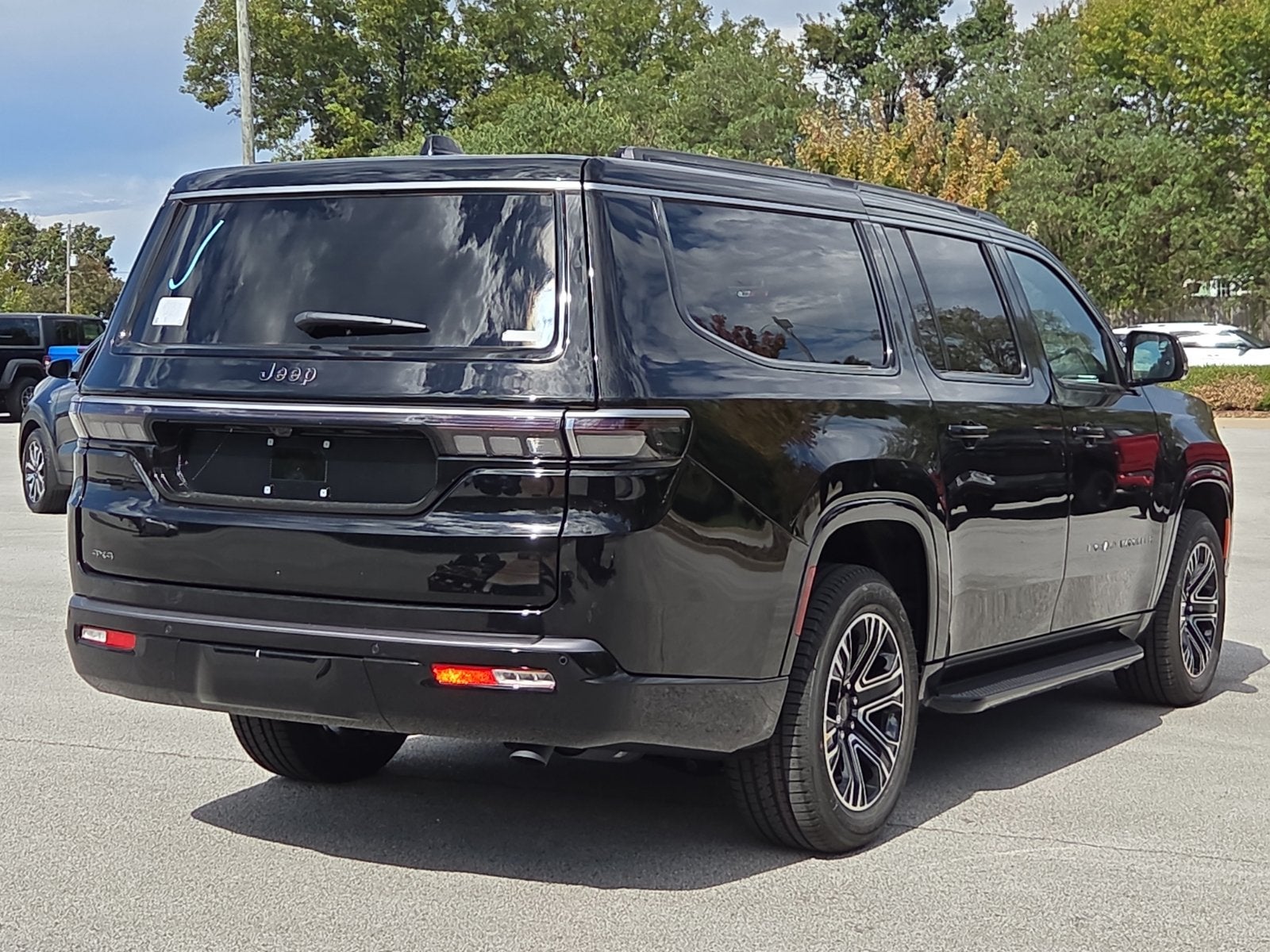 2027 Jeep Grand Wagoneer L GRAND WAGONEER LONG WHEELBASE 4X4