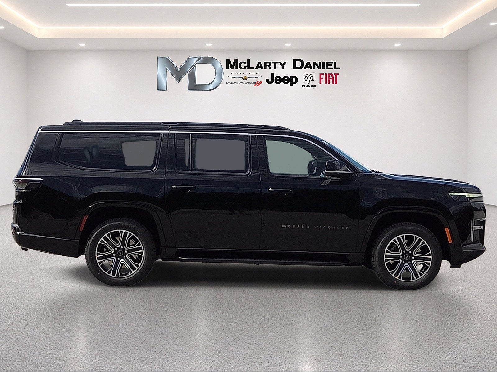2027 Jeep Grand Wagoneer L GRAND WAGONEER LONG WHEELBASE 4X4