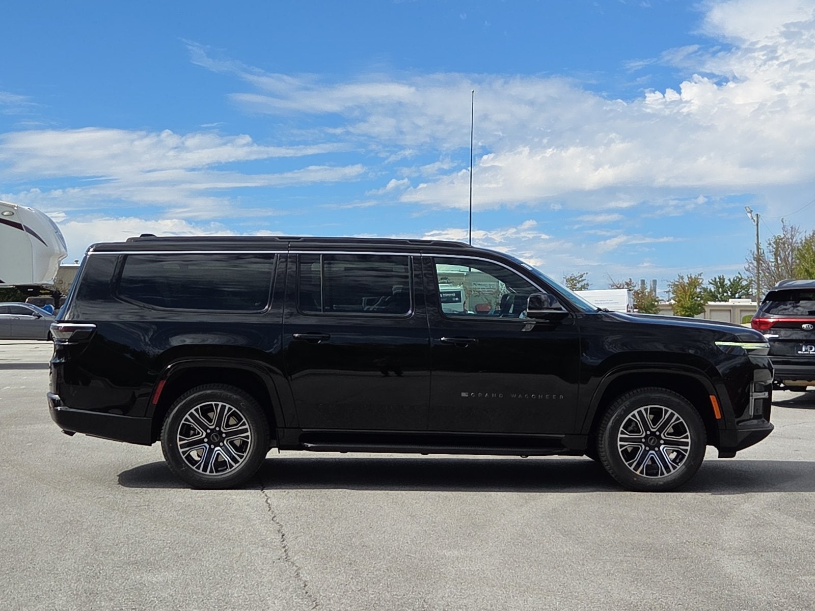 2027 Jeep Grand Wagoneer L GRAND WAGONEER LONG WHEELBASE 4X4