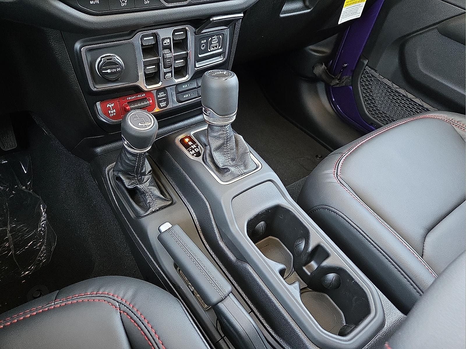2026 Jeep Gladiator GLADIATOR SHADOW OPS 4X4