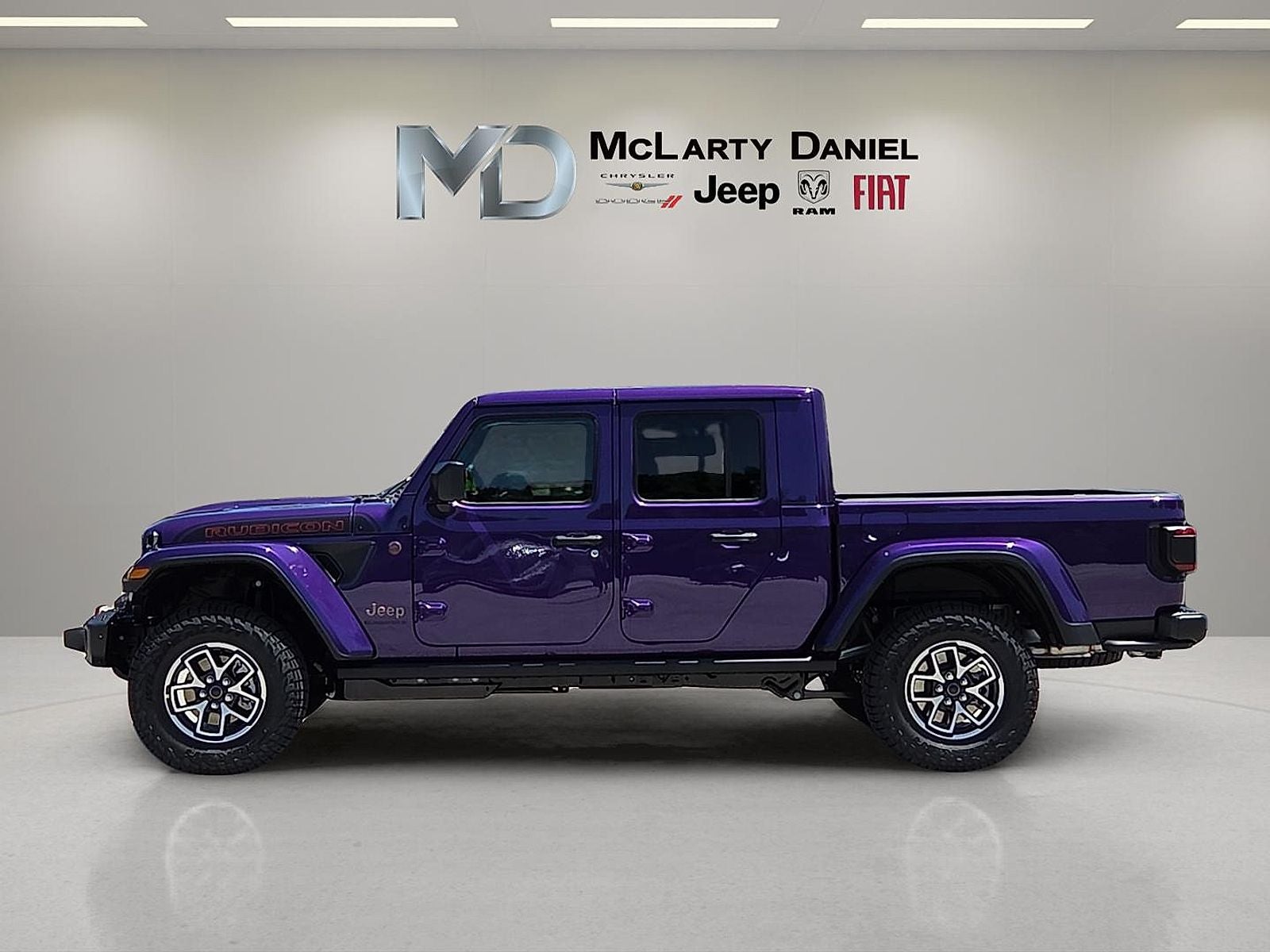 2026 Jeep Gladiator GLADIATOR SHADOW OPS 4X4