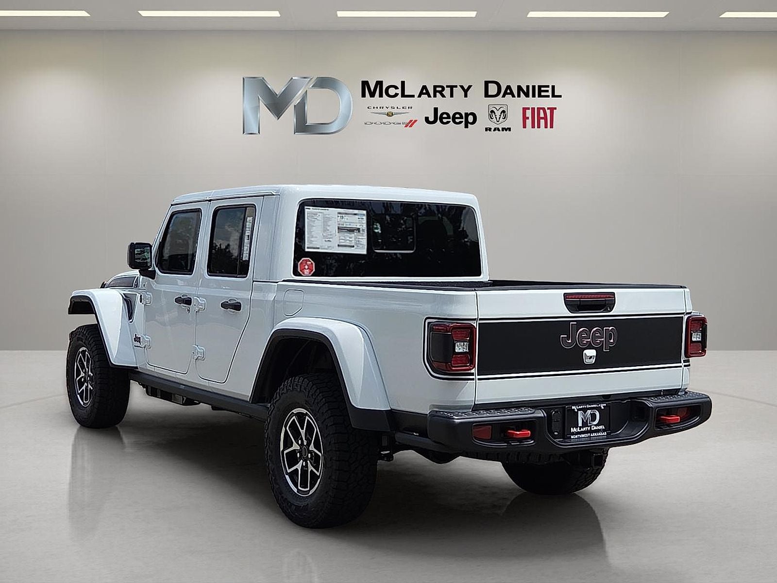 2026 Jeep Gladiator GLADIATOR SHADOW OPS 4X4