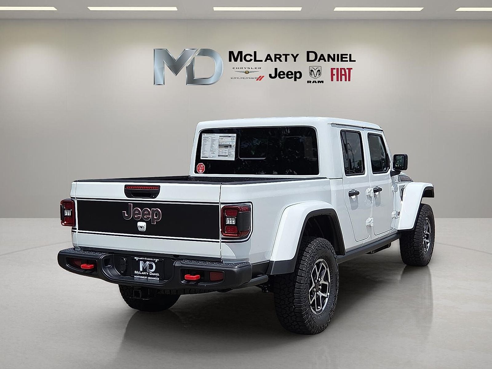 2026 Jeep Gladiator GLADIATOR SHADOW OPS 4X4