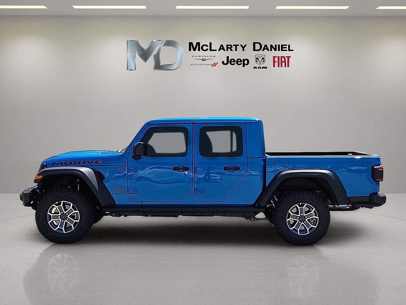2025 Jeep Gladiator GLADIATOR MOJAVE 4X4
