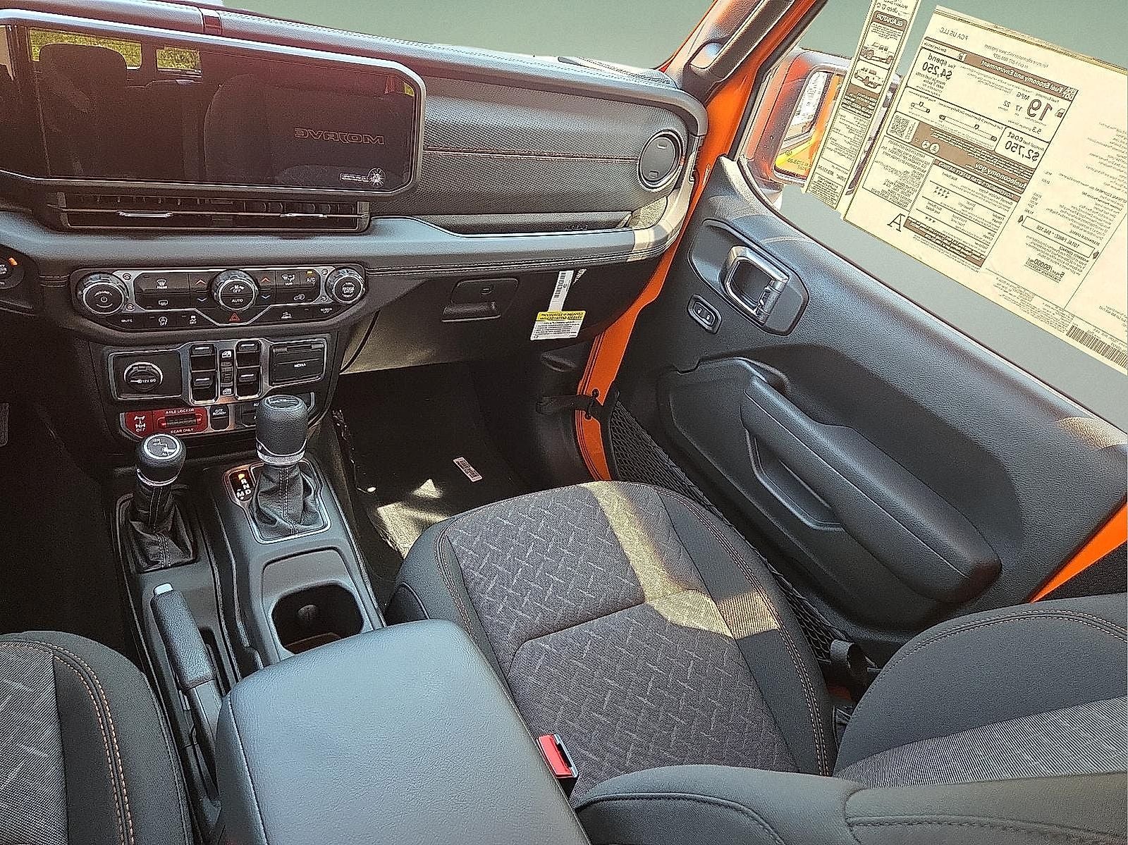 2025 Jeep Gladiator GLADIATOR MOJAVE 4X4