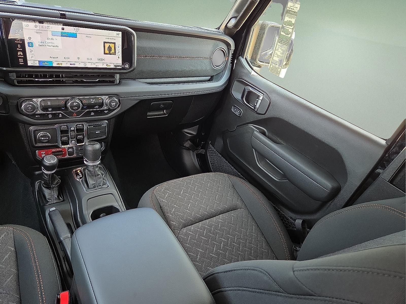 2025 Jeep Gladiator GLADIATOR MOJAVE 4X4