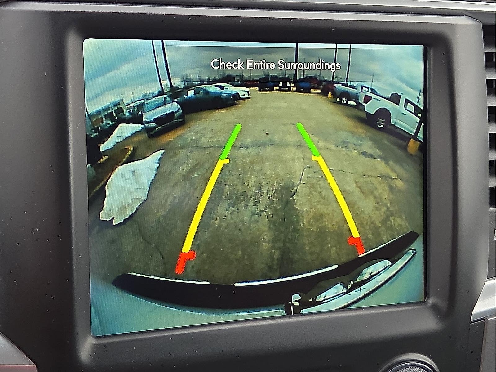 2023 RAM 1500 Classic SLT Crew Cab 4x2 5'7' Box