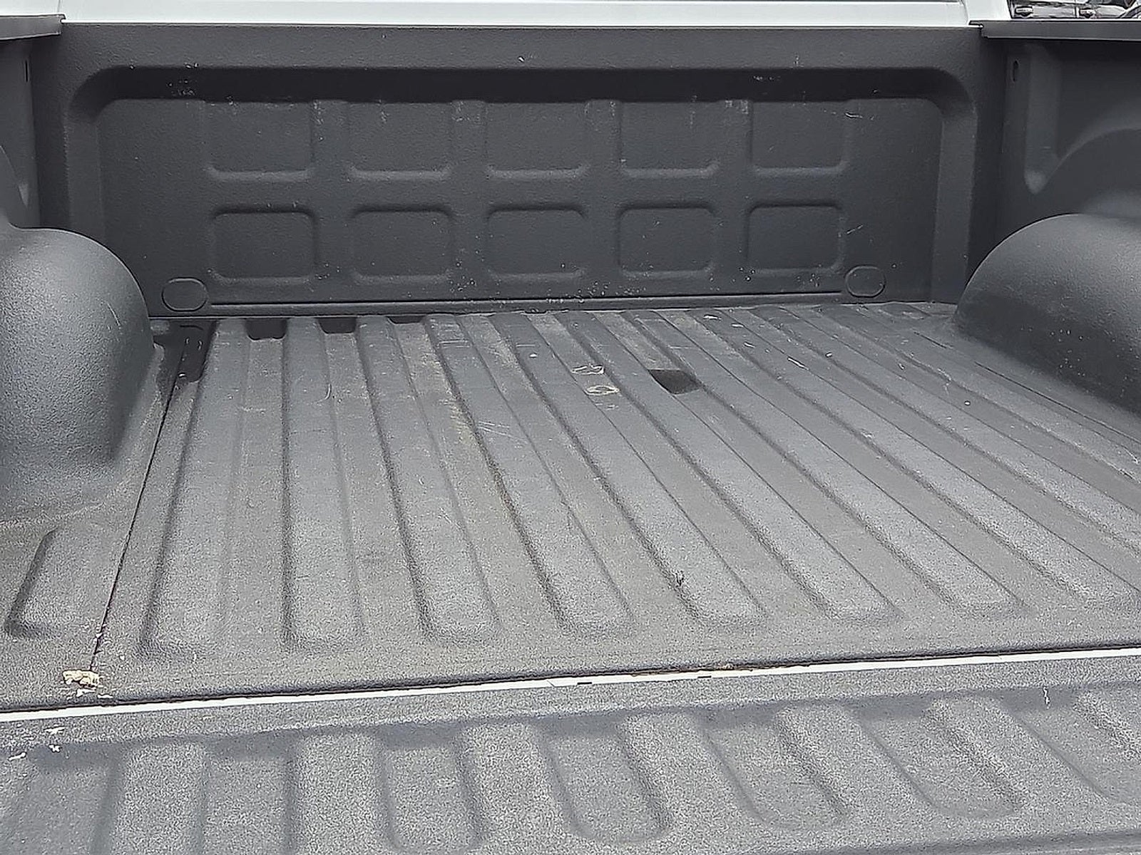 2023 RAM 1500 Classic SLT Crew Cab 4x2 5'7' Box