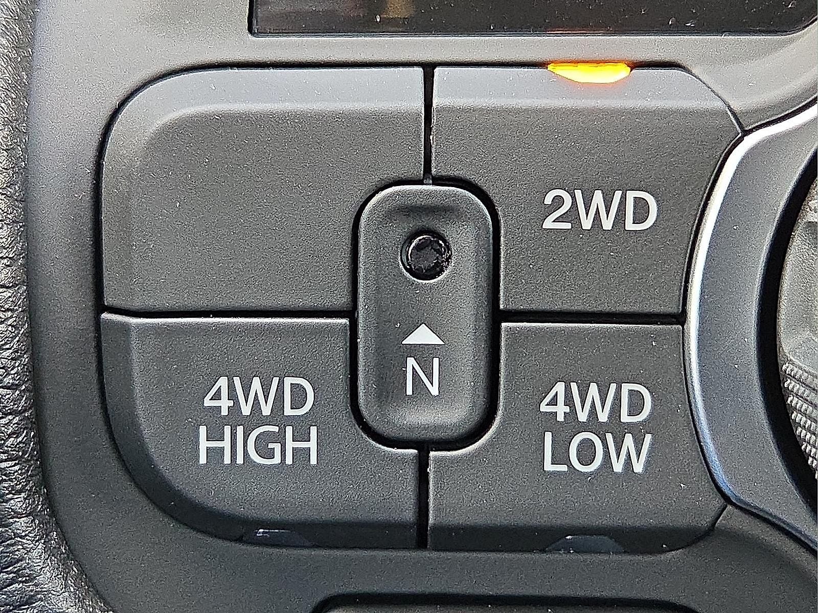 2025 RAM Ram 1500 RAM 1500 TRADESMAN CREW CAB 4X4 5'7' BOX