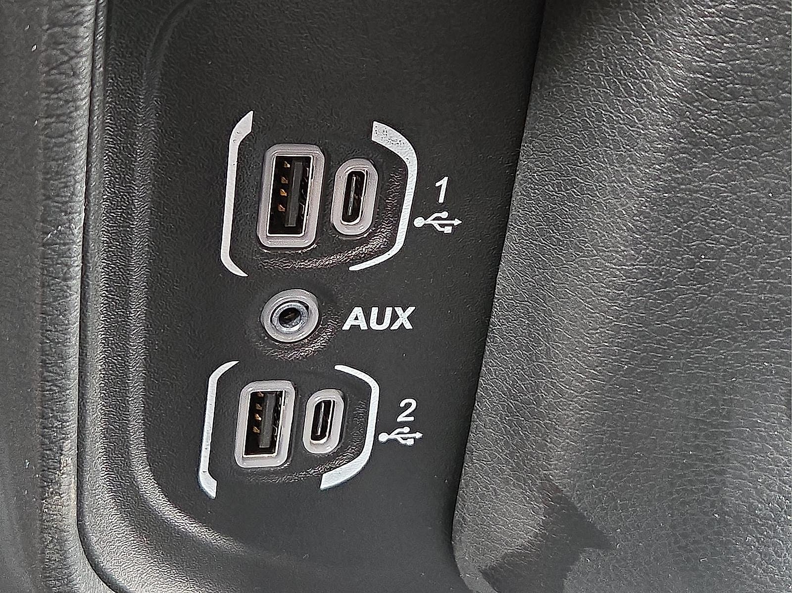 2025 RAM Ram 1500 RAM 1500 TRADESMAN CREW CAB 4X4 5'7' BOX