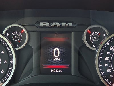 2025 RAM 1500 Tradesman Crew Cab 4x4 5'7' Box