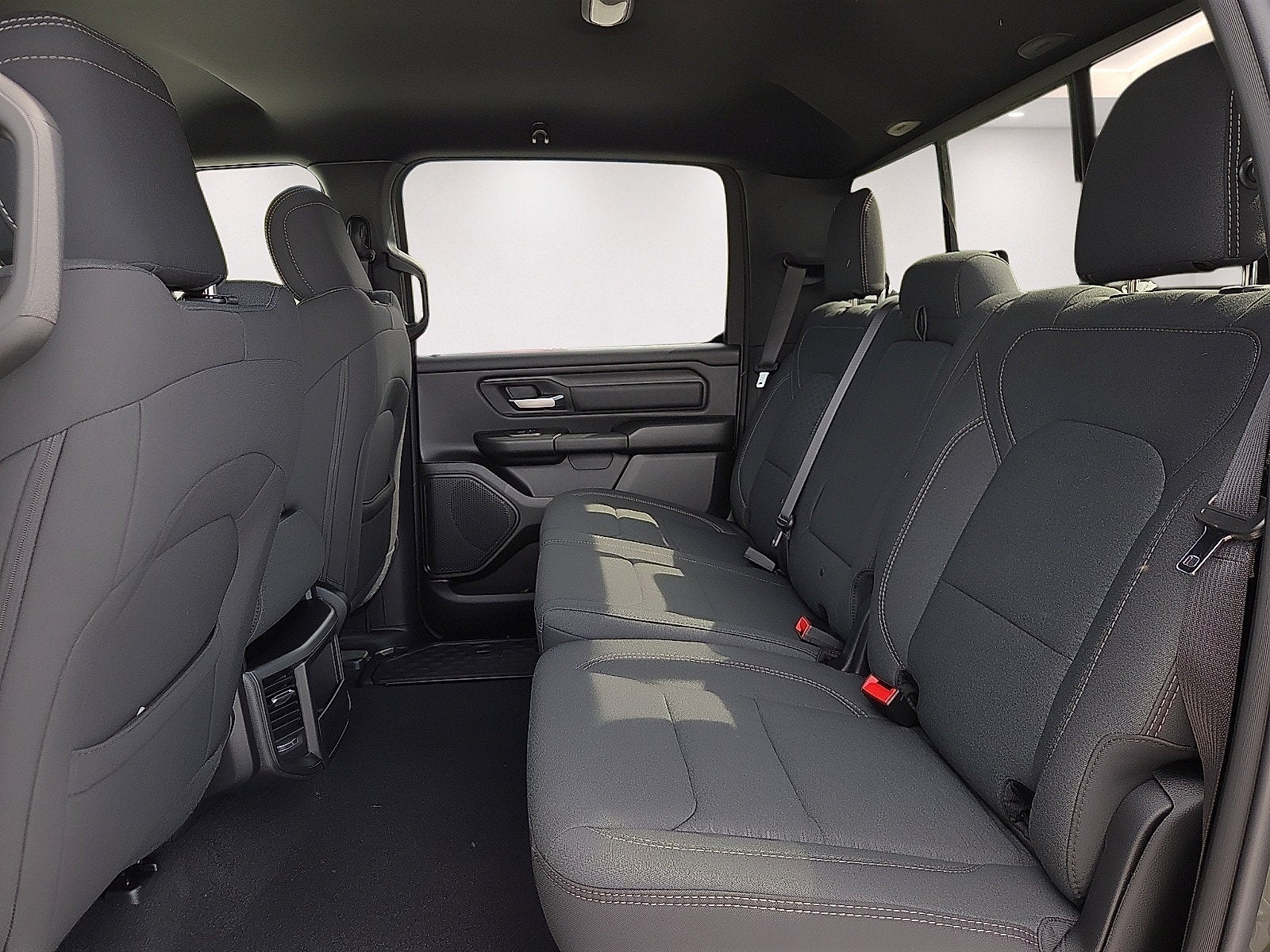 2027 RAM 1500 RAM 1500 WARLOCK CREW CAB 4X4 5'7' BOX