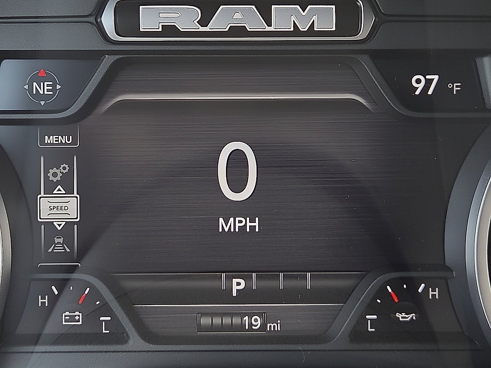 2027 RAM 1500 RAM 1500 WARLOCK CREW CAB 4X4 5'7' BOX