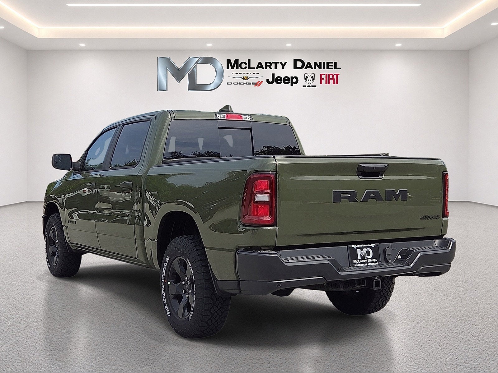 2027 RAM 1500 RAM 1500 WARLOCK CREW CAB 4X4 5'7' BOX