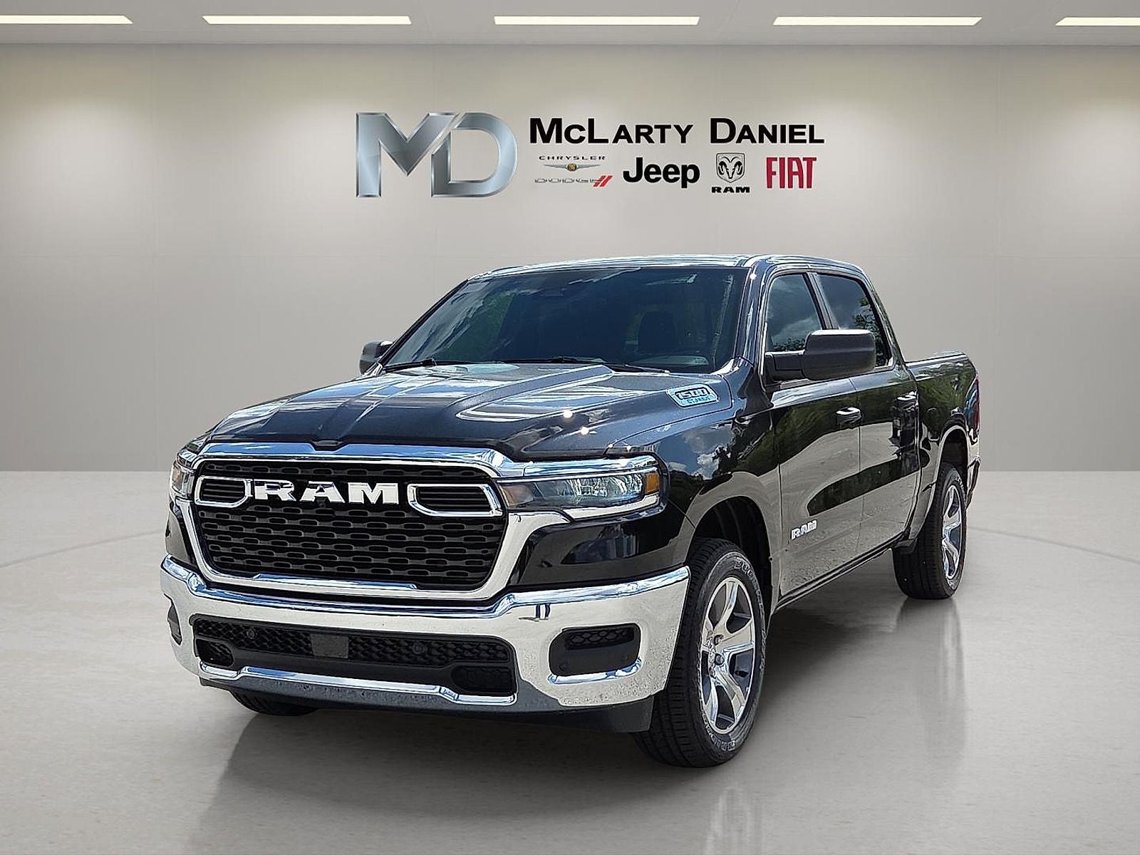 2025 RAM Ram 1500 RAM 1500 TRADESMAN CREW CAB 4X4 5'7' BOX