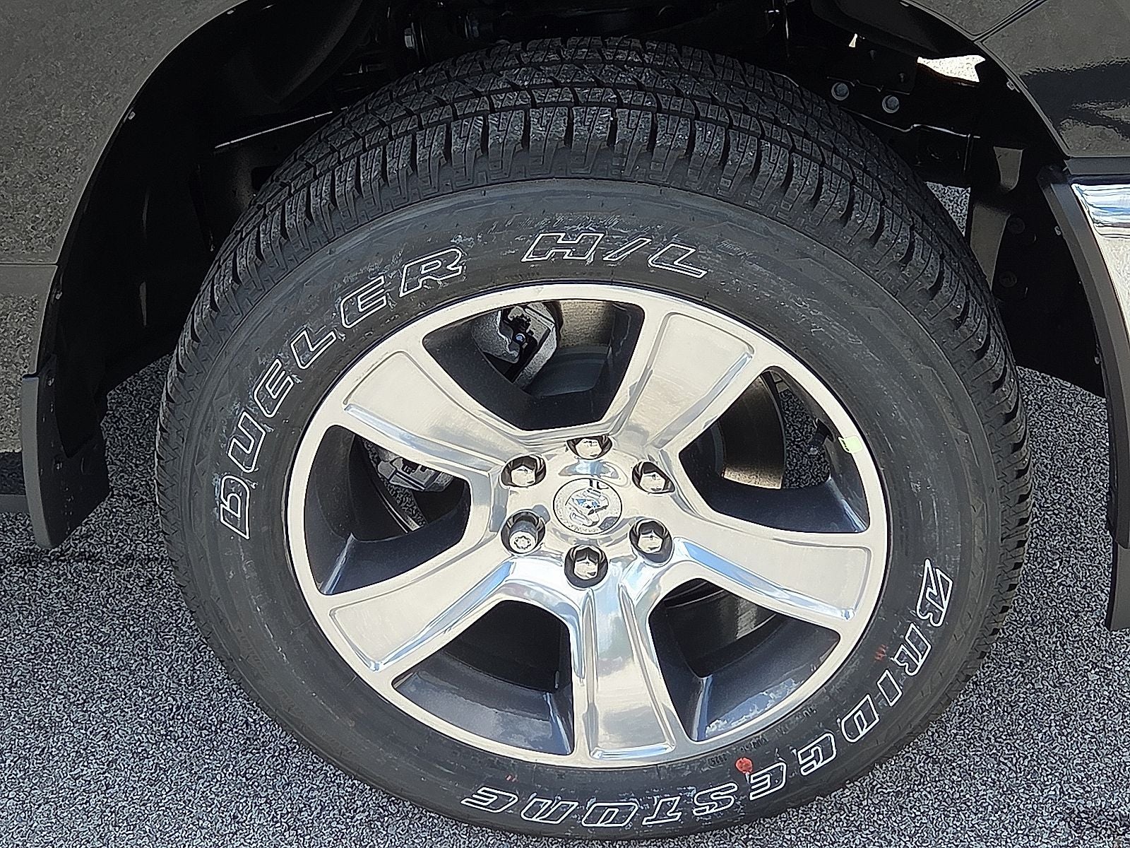 2025 RAM Ram 1500 RAM 1500 TRADESMAN CREW CAB 4X4 5'7' BOX