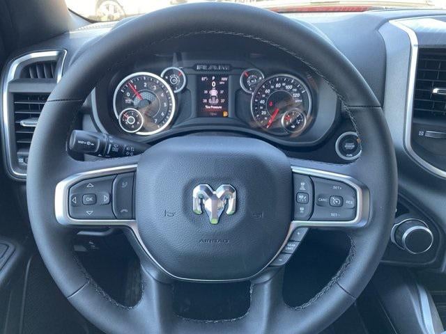 2025 RAM Ram 1500 RAM 1500 BIG HORN CREW CAB 4X4 5'7' BOX